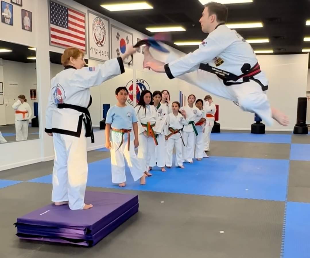 learn self defense and now to defend from a bad guy in dangerous areas with our self defense course